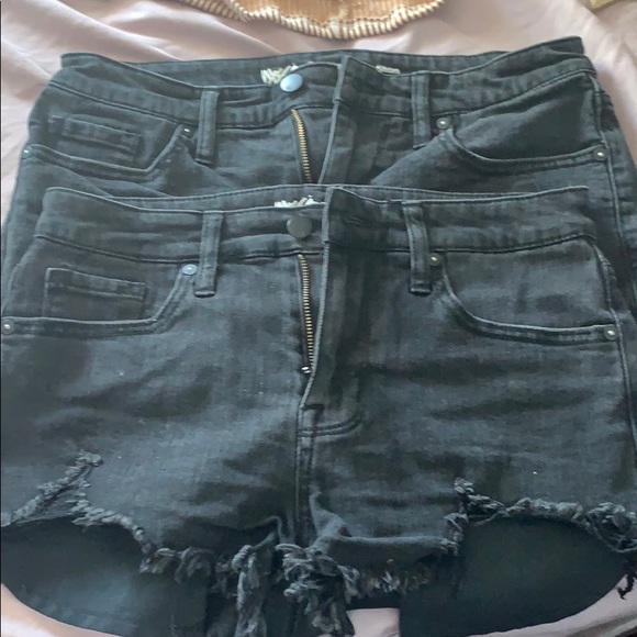 Jean short - Picture 2 of 4